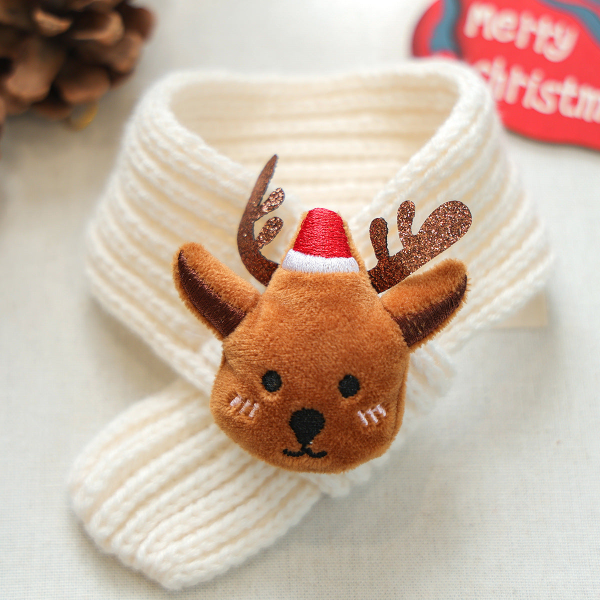 Kumago® Christmas Reindeer Scarf