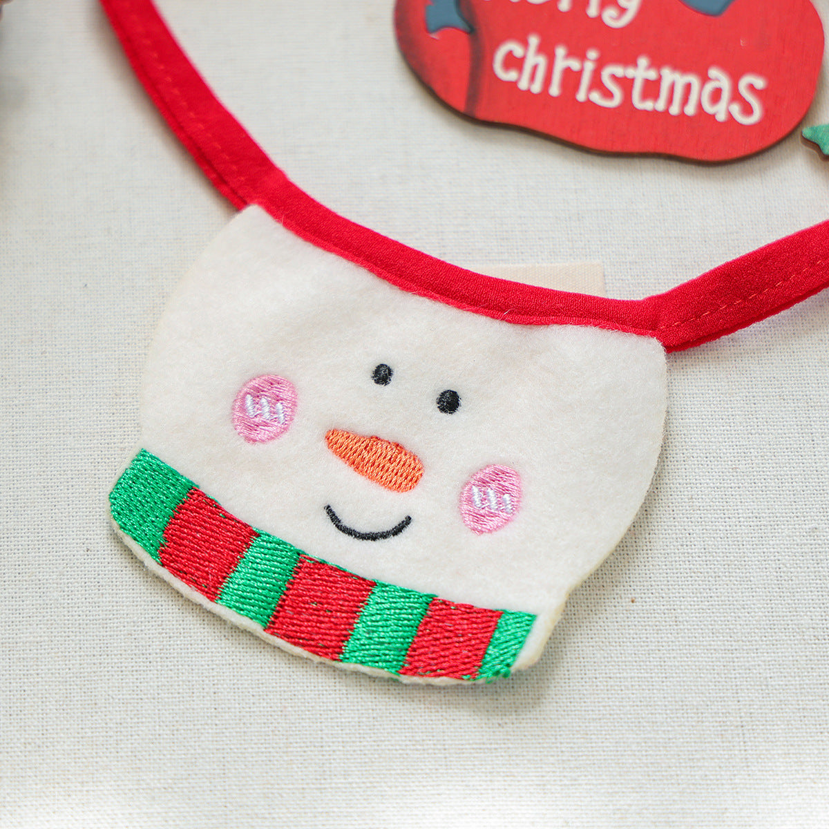 Kumago® Christmas Bib Collection